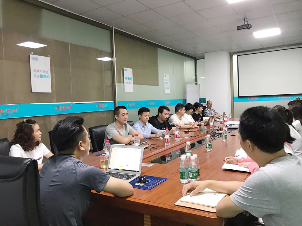 水蜜桃隐私视频网站仪器2021年年度誓师大会圆满结束